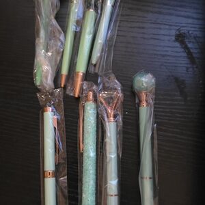 Elegant Mint Green 8 piece new Pen Set
